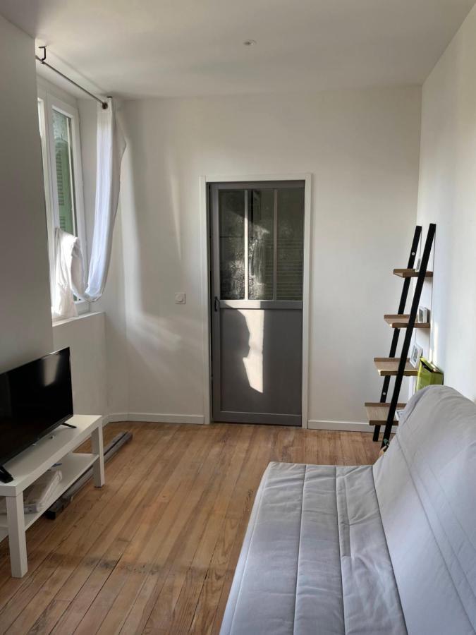 Charmant Studio Proche Centre Ville Et Gare Lourdes Kültér fotó