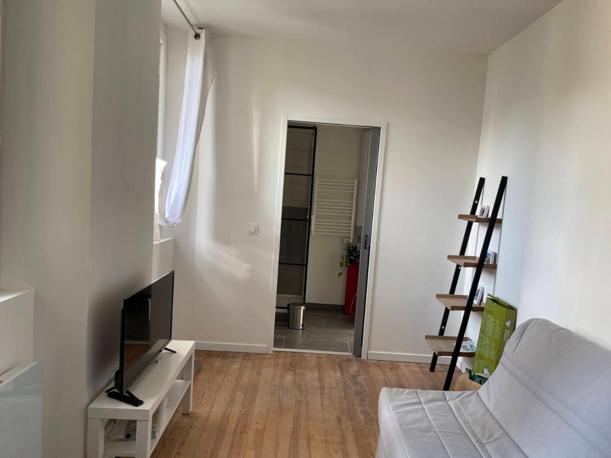 Charmant Studio Proche Centre Ville Et Gare Lourdes Kültér fotó